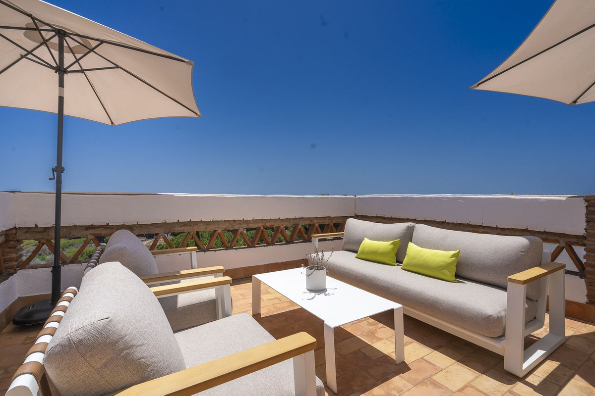 2 bedroom Penthouses for sale in Calahonda – R5145130