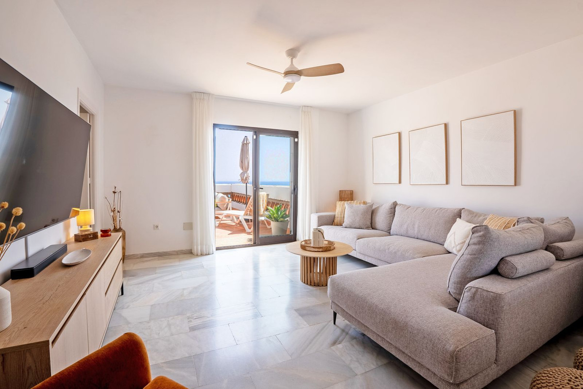 2 bedroom Penthouses for sale in Calahonda – R5145130