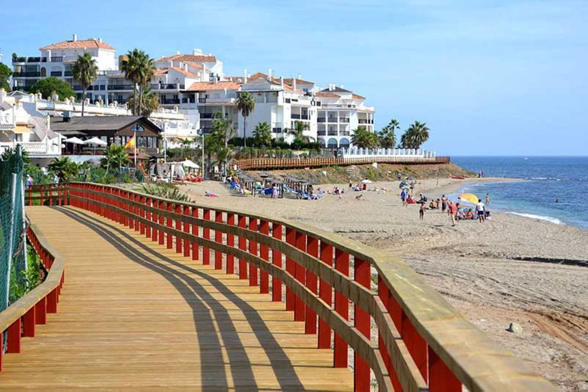 Aticos de 1 dormitorio en venta en Riviera del Sol – R5131705