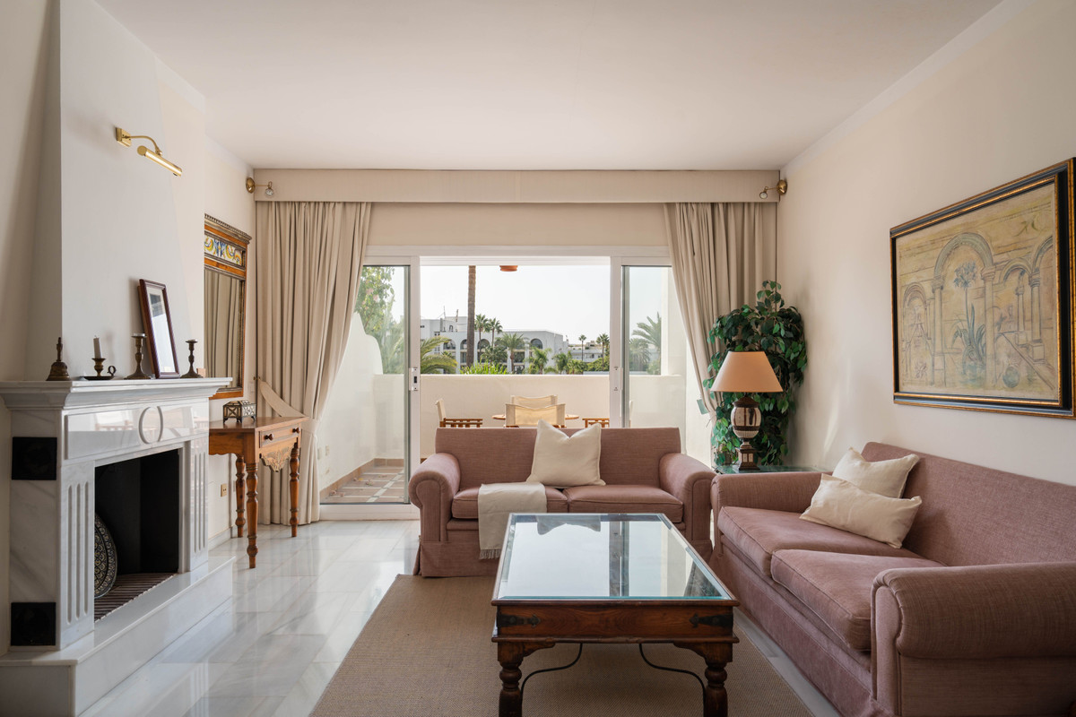 Apartamentos de 3 dormitorios en venta en Marbella – R5144722
