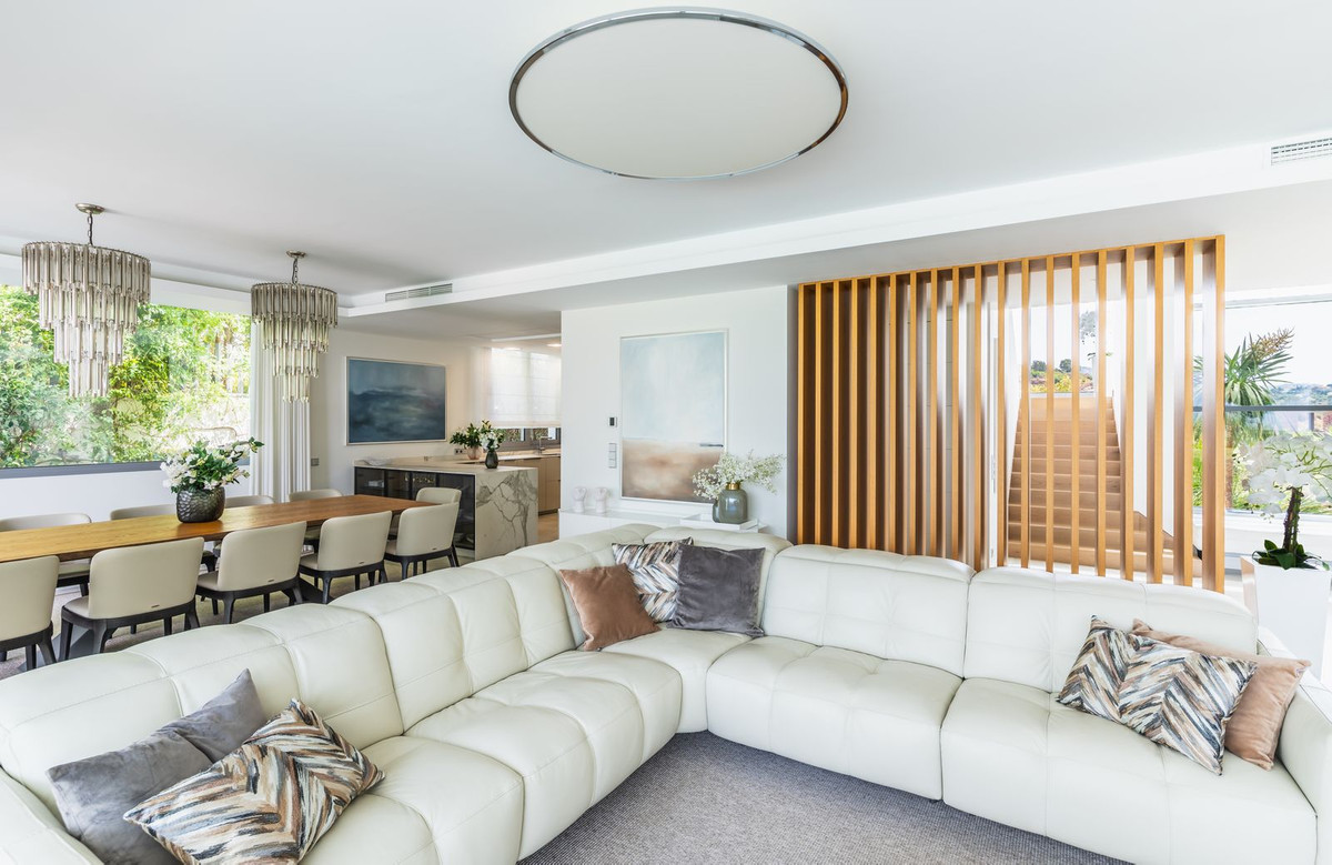 Villas de 5 dormitorios en venta en Santa Clara – R5131675