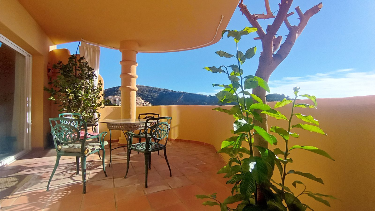 3 bedroom Apartments for sale in Calahonda – R5125228