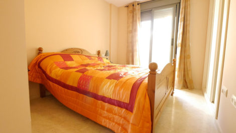 2 bedroom Apartments for sale in Calahonda – R5136481