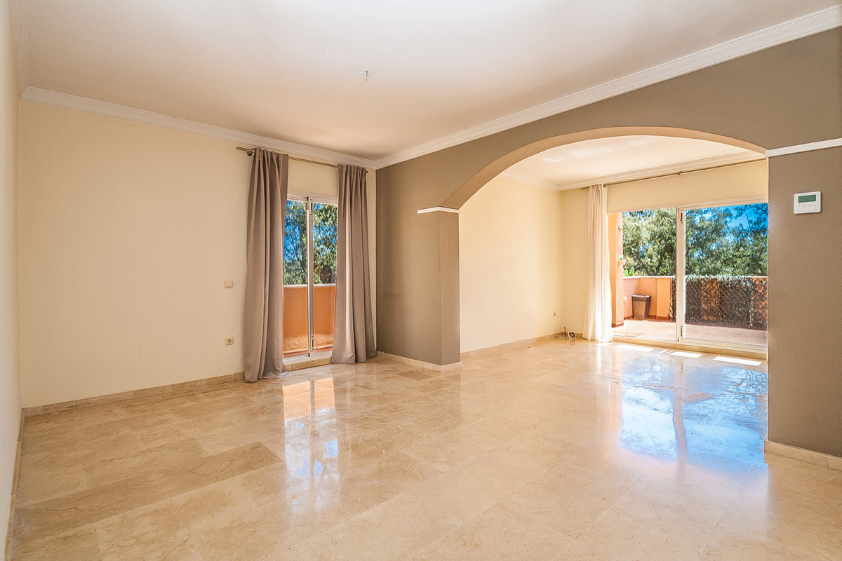 3 bedroom Apartments for sale in Elviria – R5125981