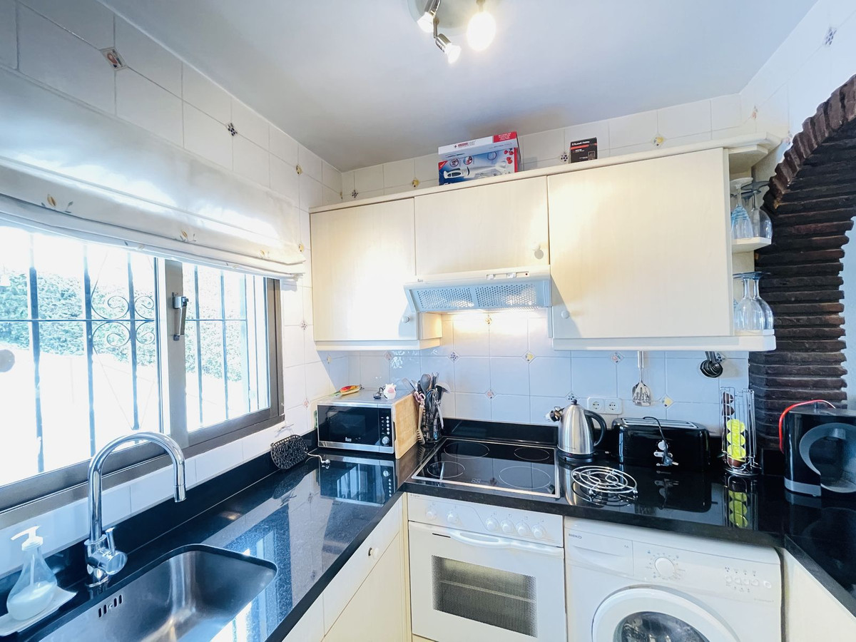 2 bedroom Apartments for sale in Riviera del Sol – R5127364