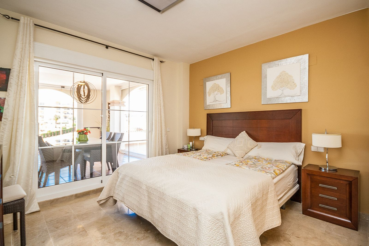 Apartamentos de 3 dormitorios en venta en La Cala de Mijas – R5014435