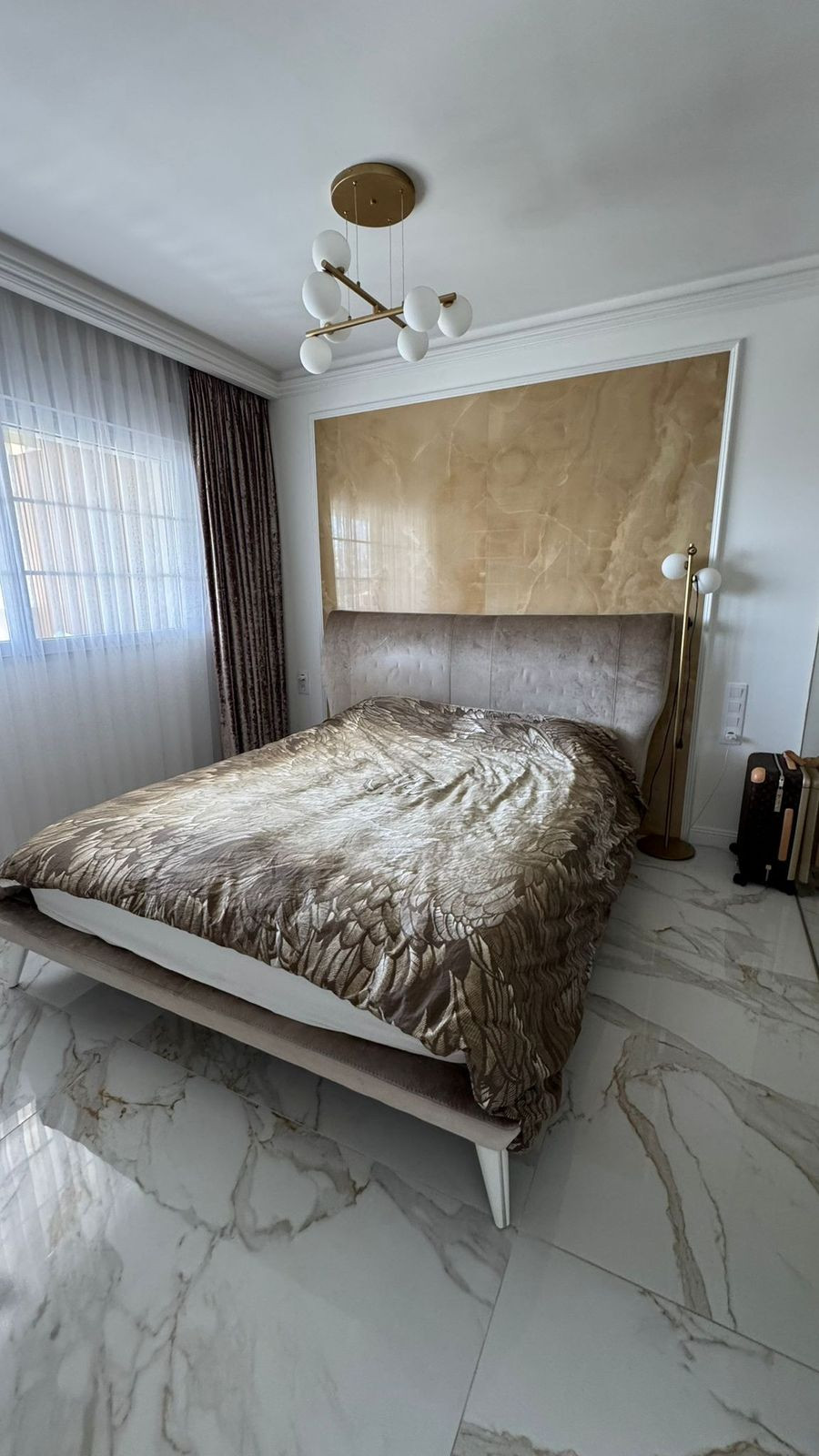 Apartamentos de 2 dormitorios en venta en Milla de Oro – R5131666