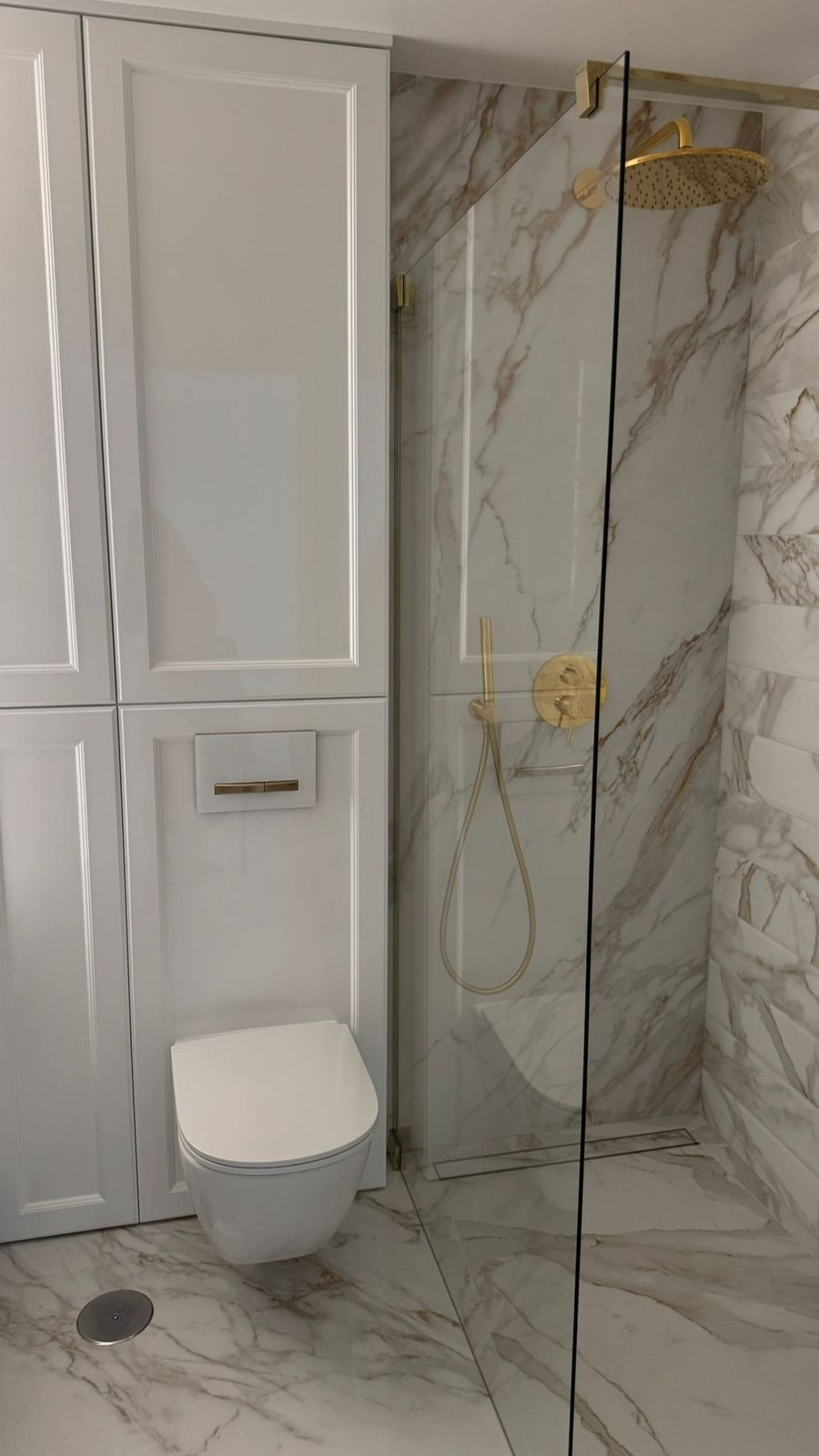 Apartamentos de 2 dormitorios en venta en Milla de Oro – R5131666