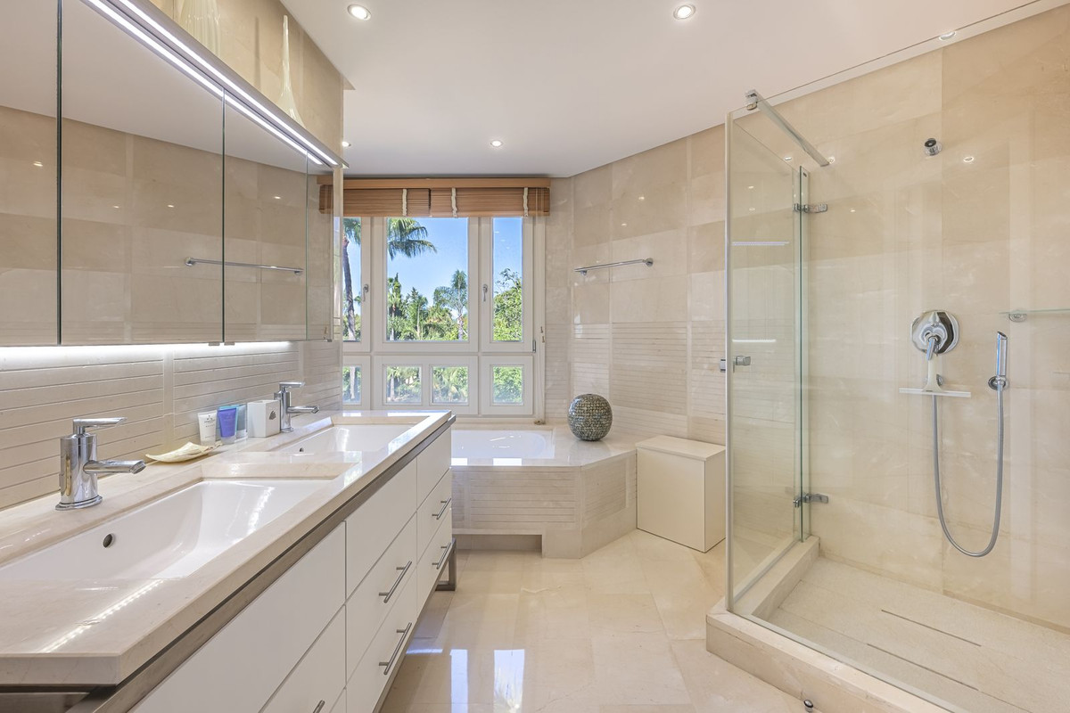 3 bedroom Penthouses for sale in Milla de Oro – R5131510