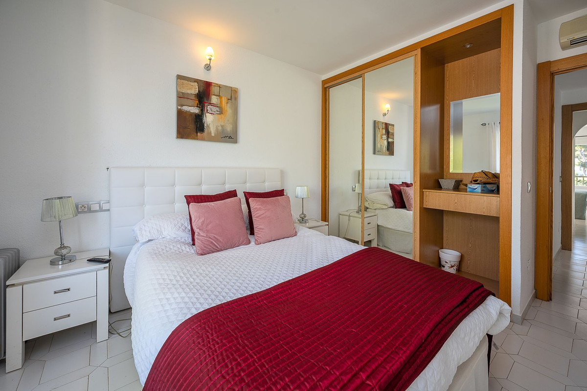 2 bedroom Apartments for sale in Miraflores – R5109358