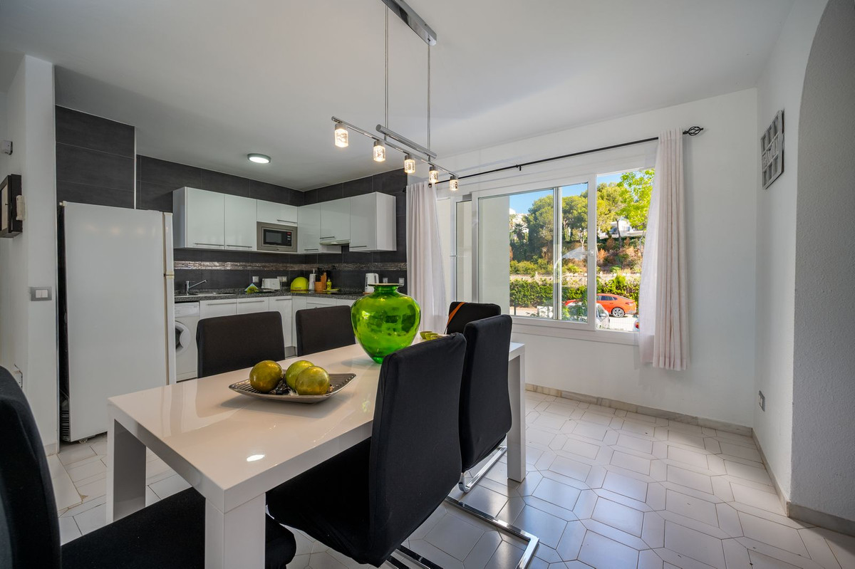 2 bedroom Apartments for sale in Miraflores – R5109358