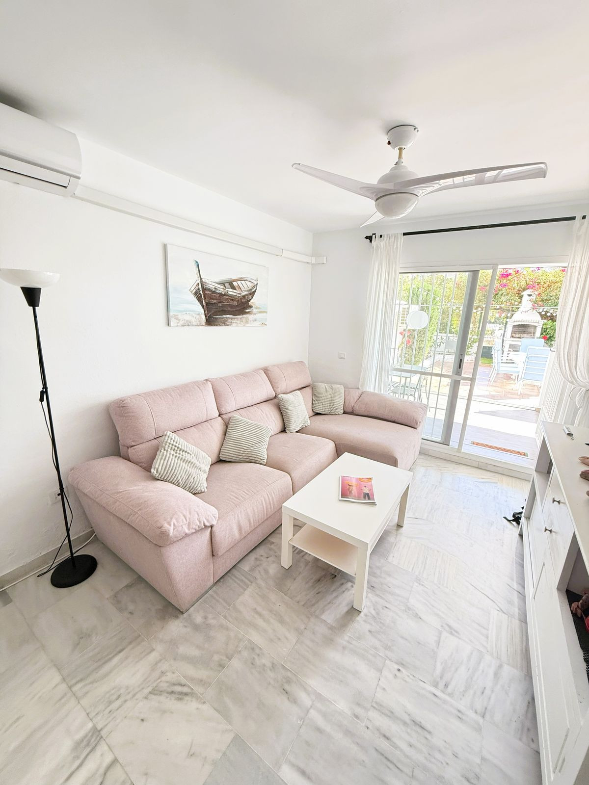 Apartamentos de 2 dormitorios en venta en La Cala de Mijas – R5143873