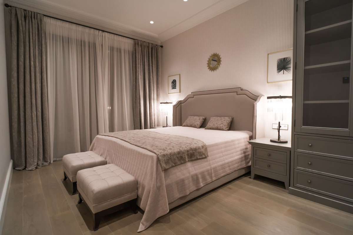 6 bedroom Villas for sale in Los Flamingos – R4956700