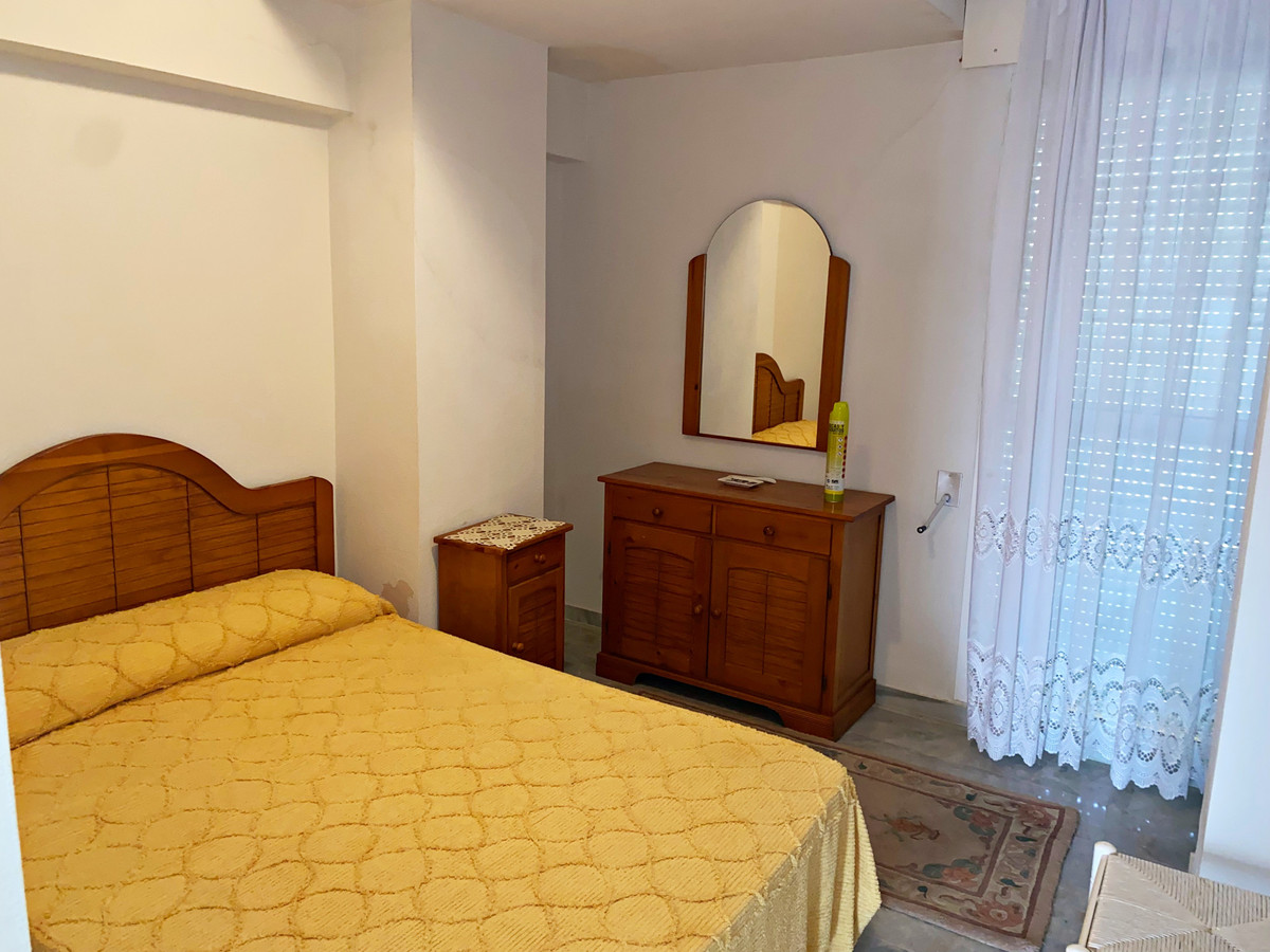 4 bedroom Apartments for sale in Marbella – R5139961