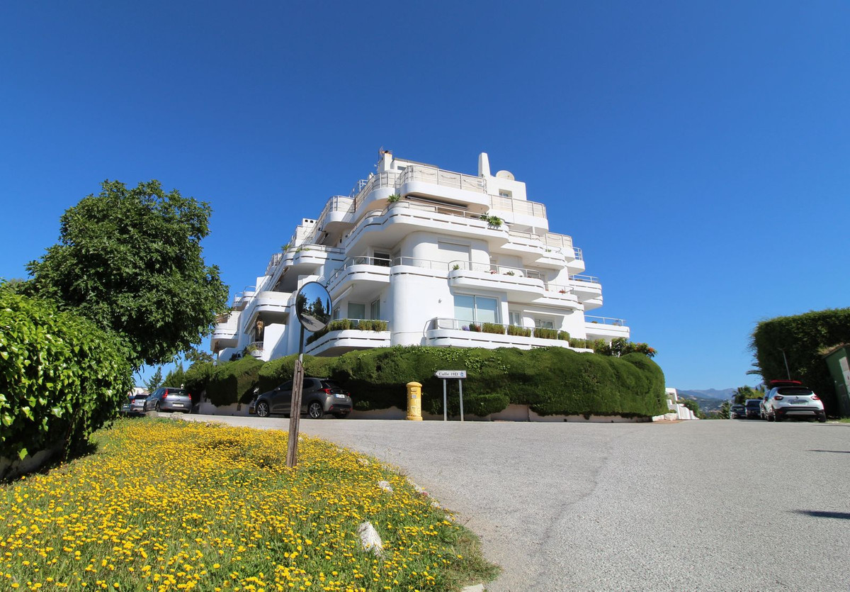3 bedroom Apartments for sale in Guadalmina Alta – R5134720