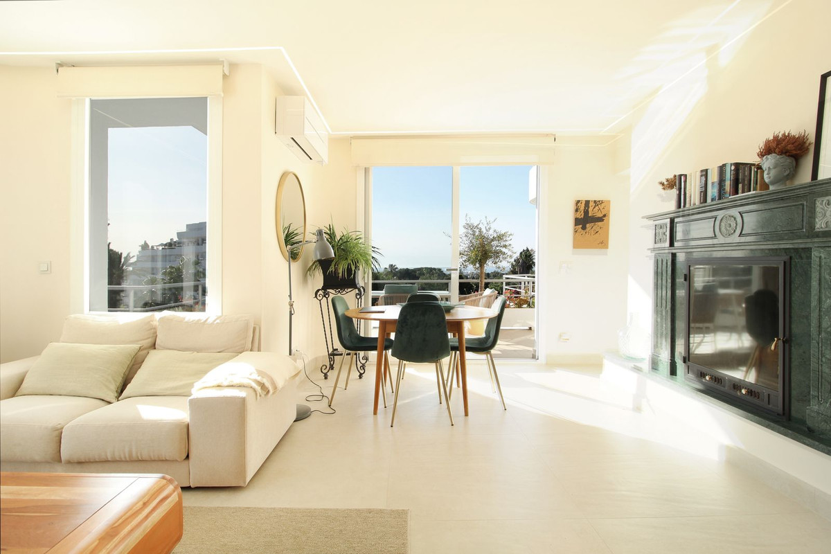 3 bedroom Apartments for sale in Guadalmina Alta – R5134720