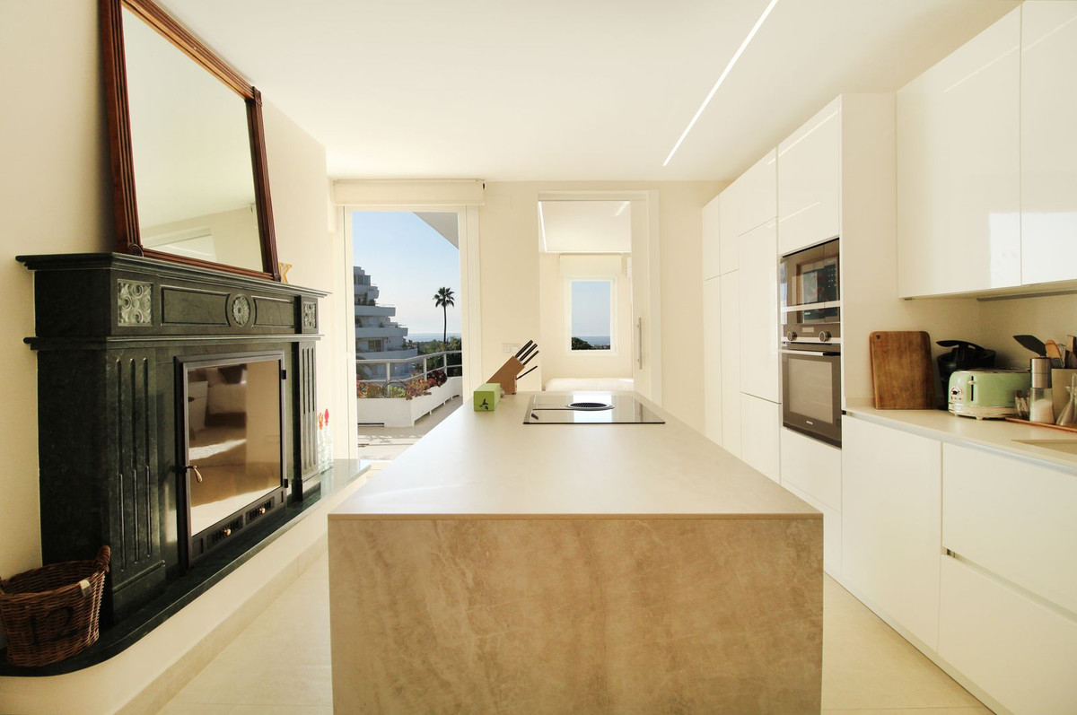 3 bedroom Apartments for sale in Guadalmina Alta – R5134720