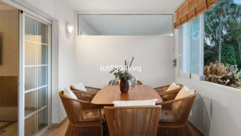 Apartamentos de 3 dormitorios en venta en Milla de Oro – R5126305