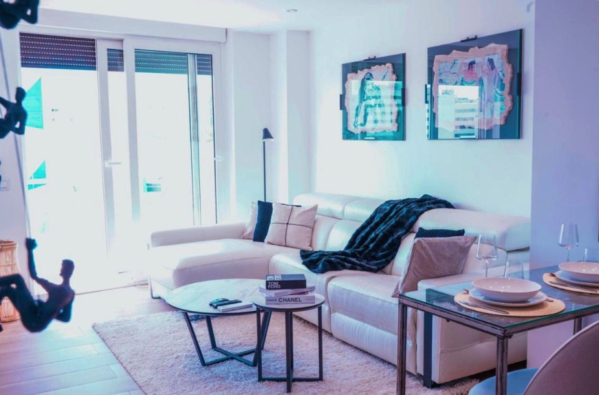 1 bedroom Apartments for sale in Marbella – R5142559