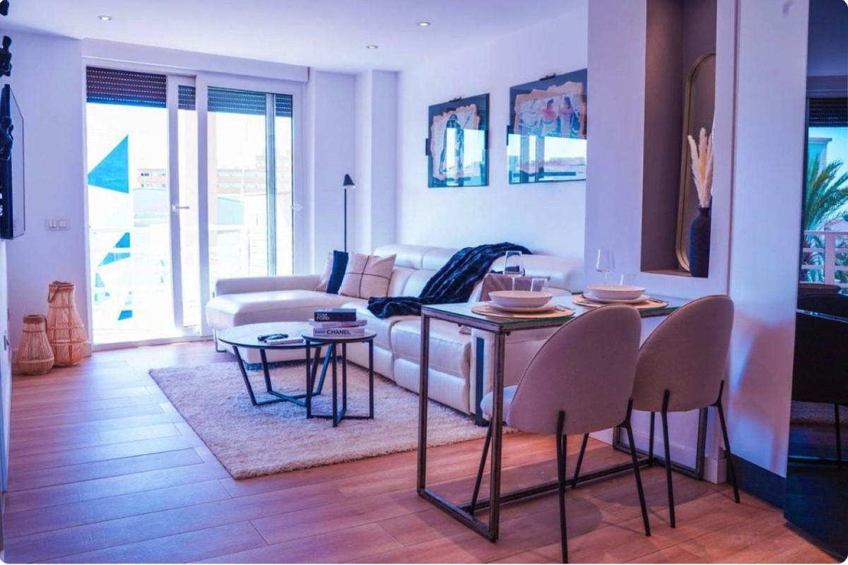 1 bedroom Apartments for sale in Marbella – R5142559