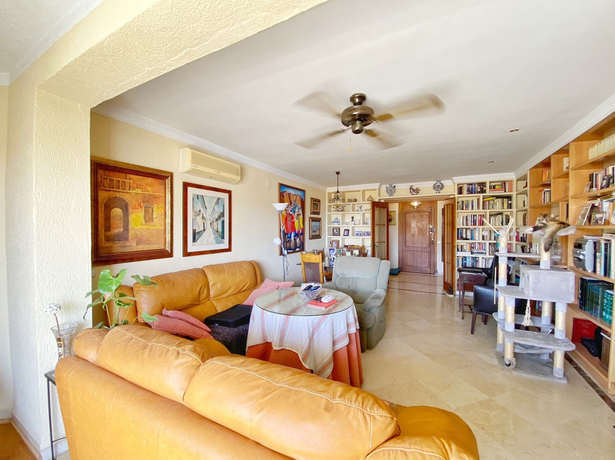 3 bedroom Apartments for sale in Marbella – R4400128