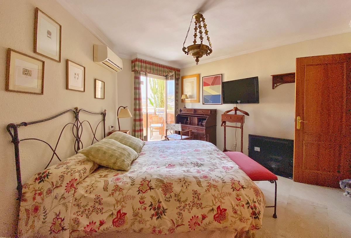 3 bedroom Apartments for sale in Marbella – R4400128