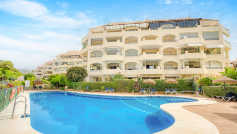 2 bedroom Apartments for sale in Elviria – R5132773