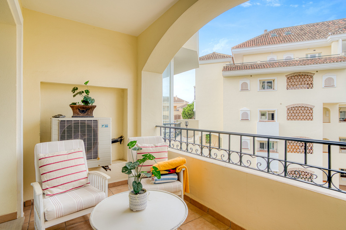 2 bedroom Apartments for sale in Elviria – R5132773