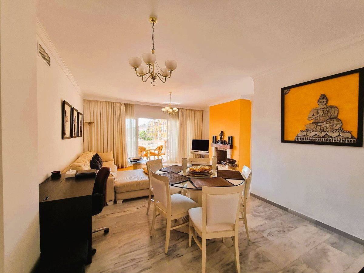 2 bedroom Apartments for sale in Calahonda – R5141659