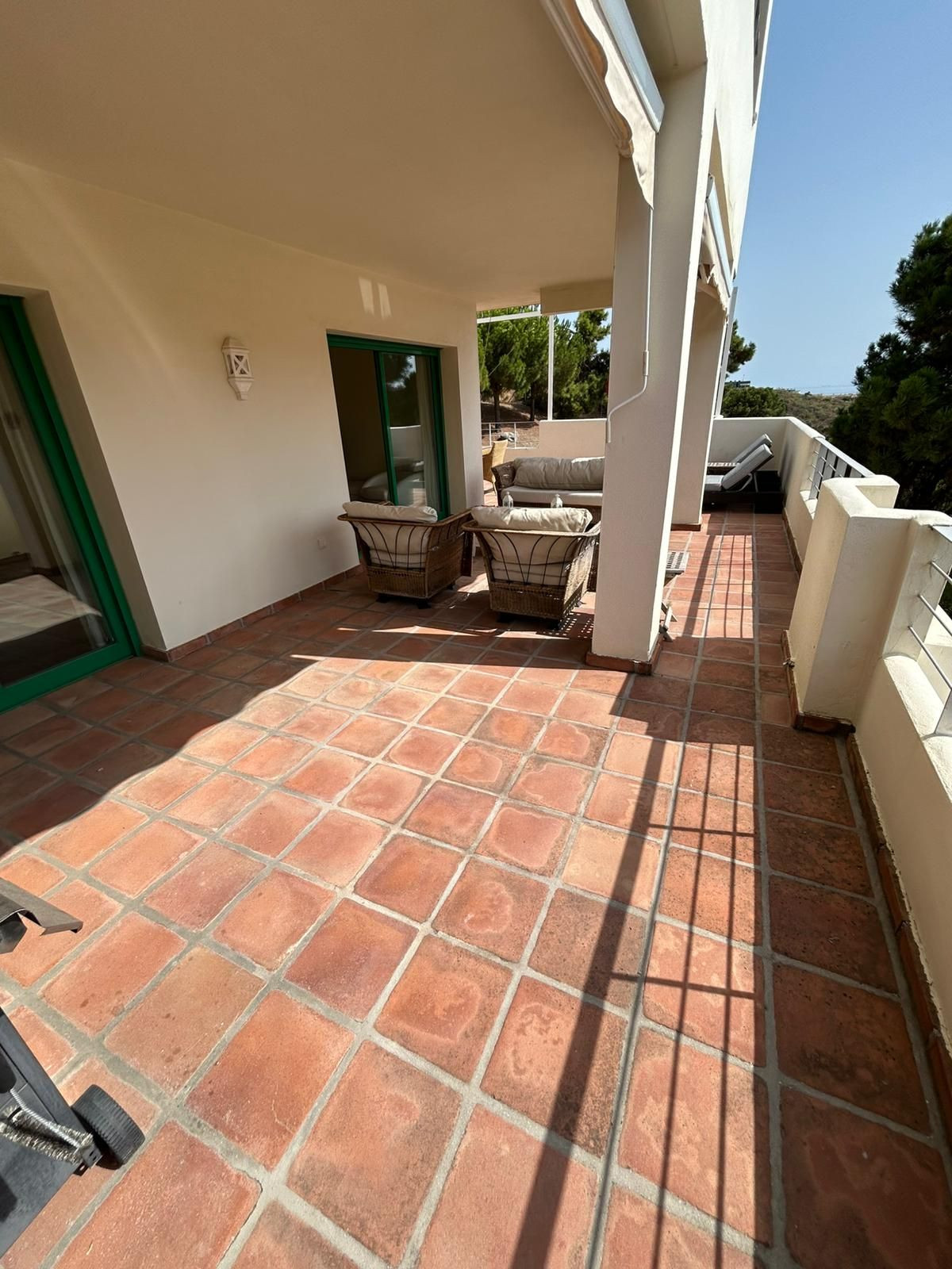 Apartamentos de 2 dormitorios en venta en Selwo – R5130625