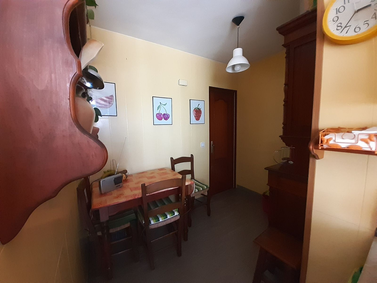 Aticos de 2 dormitorios en venta en Marbella – R5143774