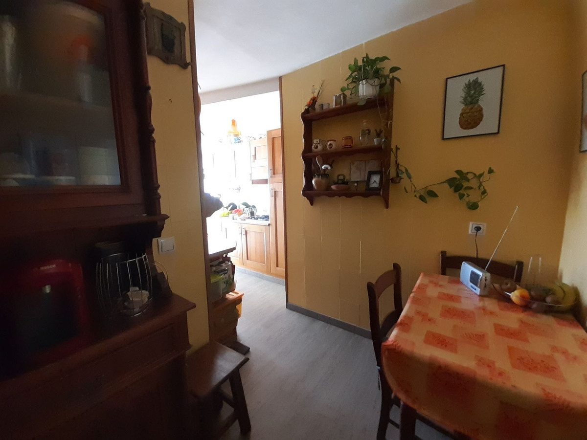 Aticos de 2 dormitorios en venta en Marbella – R5143774