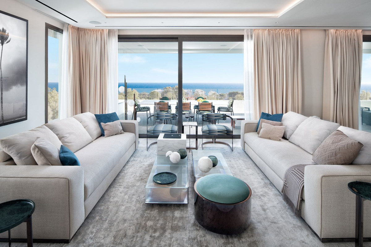 5 bedroom Apartments for sale in Milla de Oro – R5124055