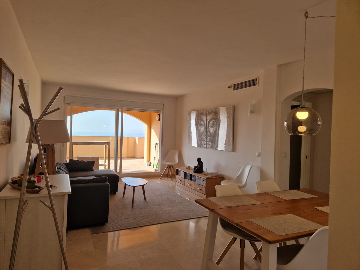 Apartamentos de 2 dormitorios en venta en Calahonda – R5143450