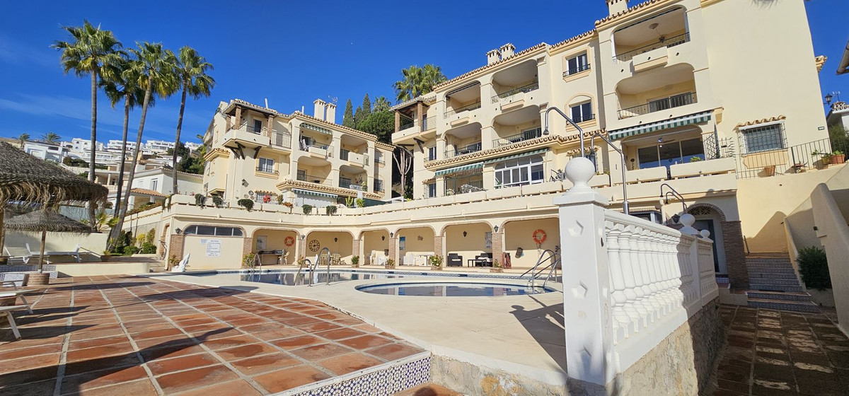 3 bedroom Apartments for sale in Riviera del Sol – R5136142