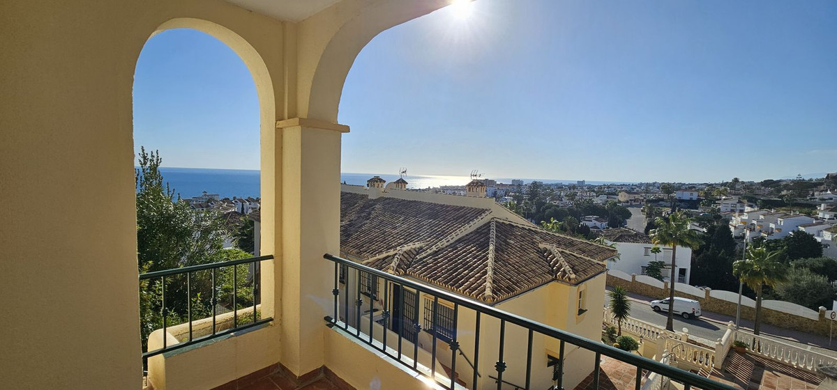 3 bedroom Apartments for sale in Riviera del Sol – R5136142