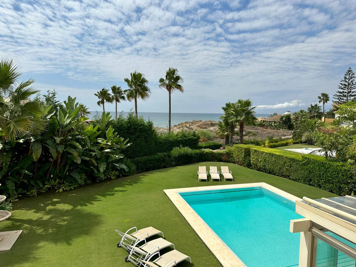 5 bedroom Villas for sale in Marbella – R5123887