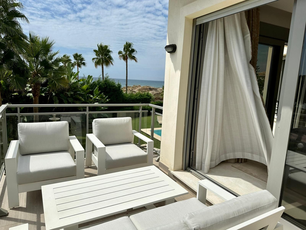 5 bedroom Villas for sale in Marbella – R5123887