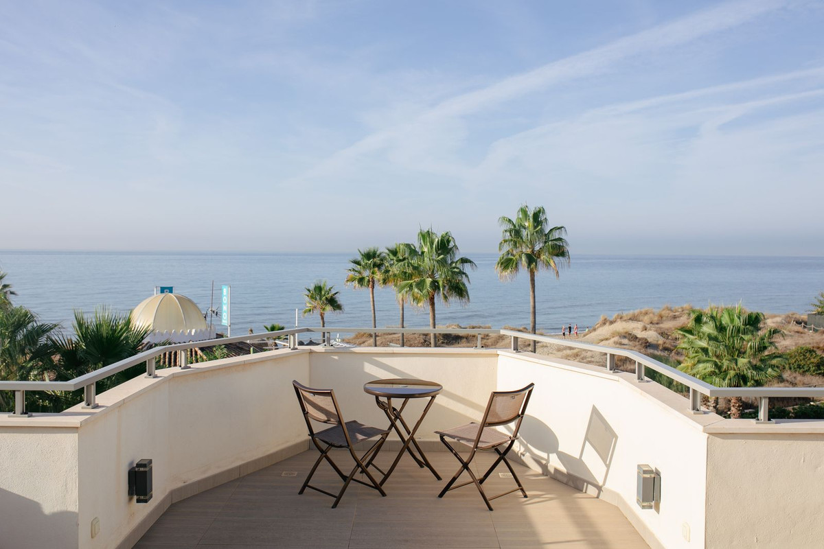 5 bedroom Villas for sale in Marbella – R5123887