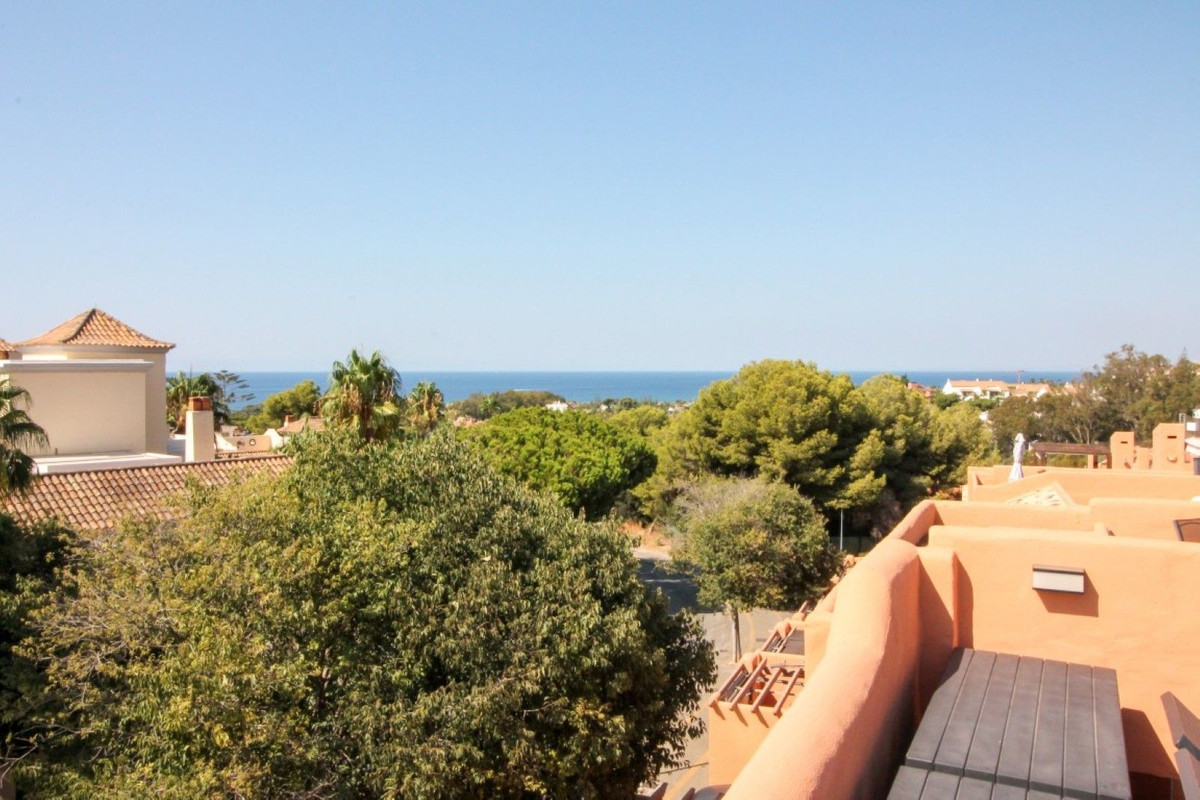 4 bedroom Townhouses for sale in Cabopino – R5131891