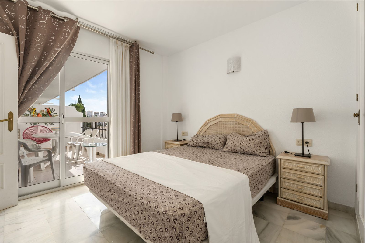 3 bedroom Apartments for sale in Riviera del Sol – R5126425