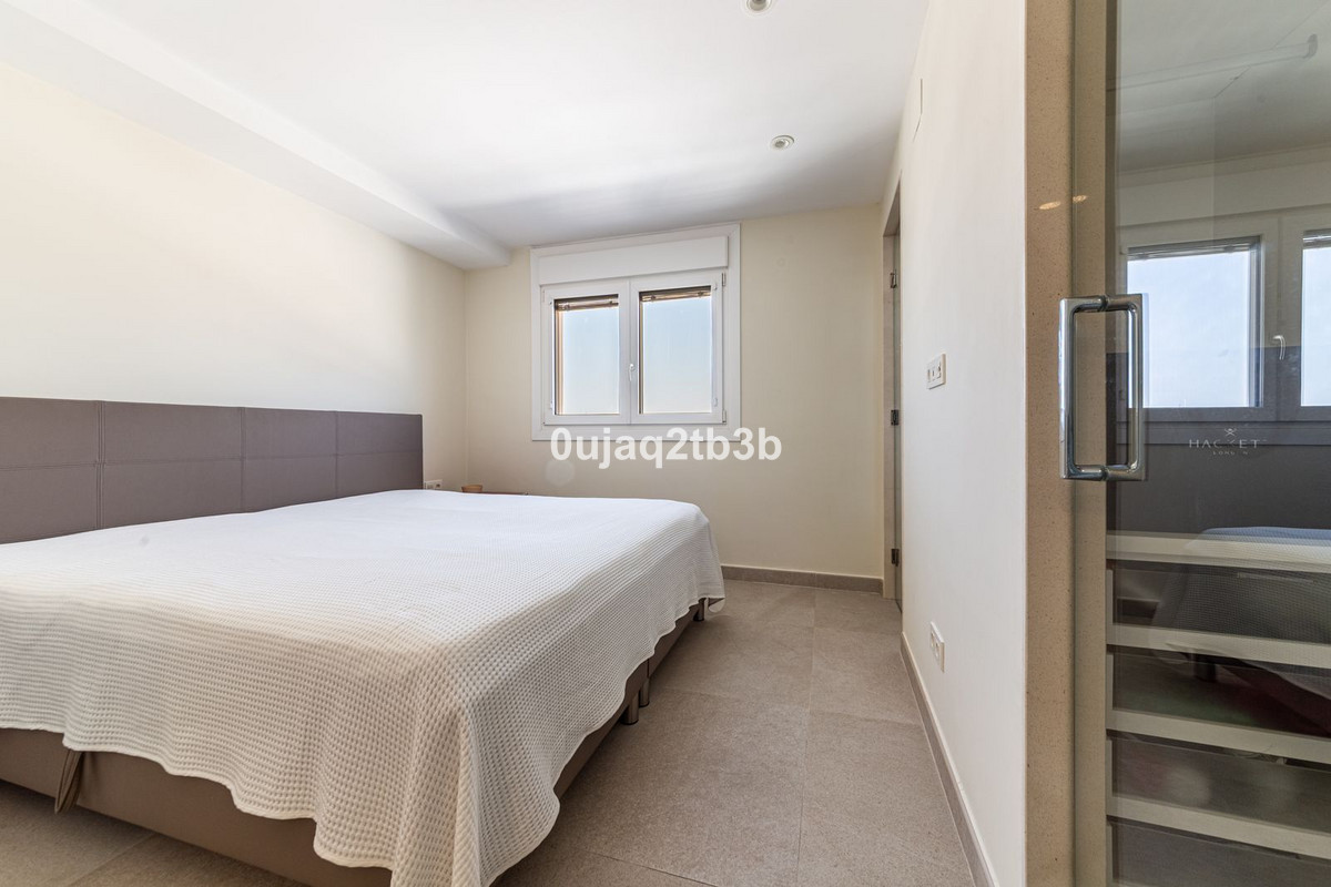 Aticos de 3 dormitorios en venta en Marbella – R5133544