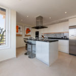 Aticos de 3 dormitorios en venta en Marbella – R5133544