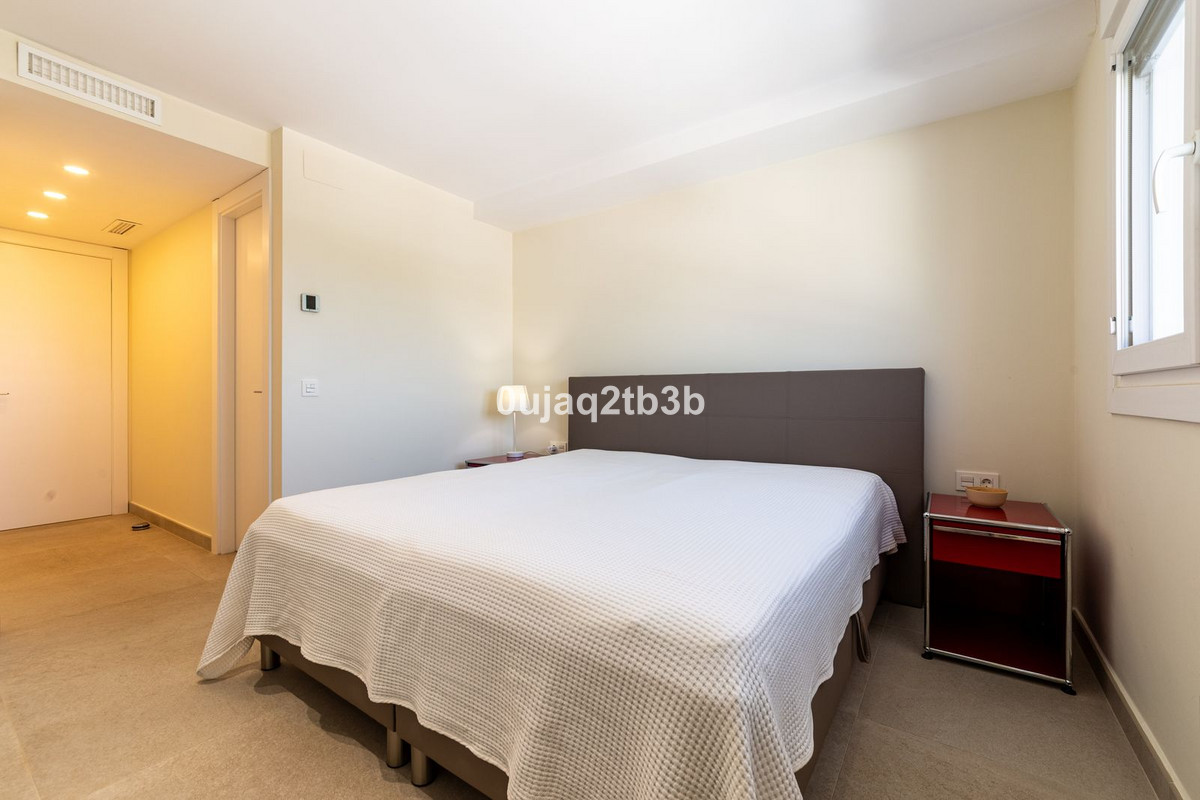 Aticos de 3 dormitorios en venta en Marbella – R5133544