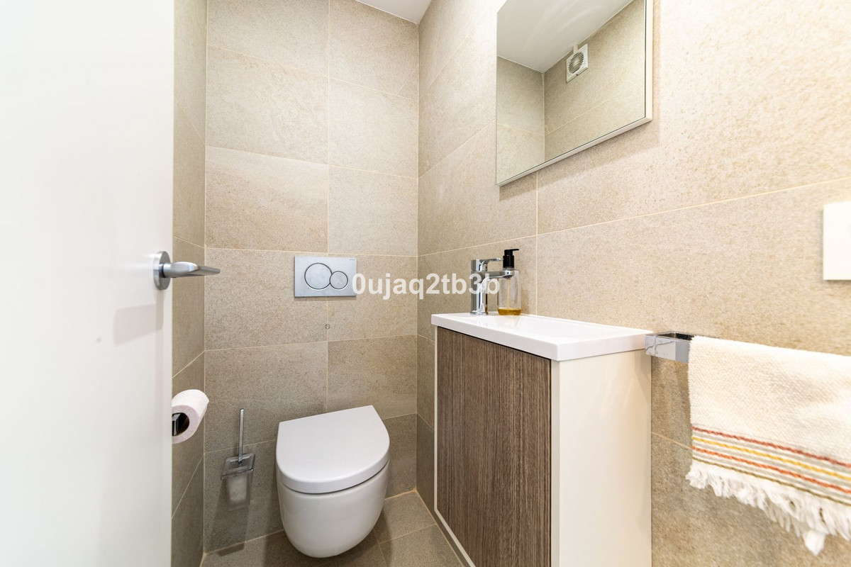 Aticos de 3 dormitorios en venta en Marbella – R5133544
