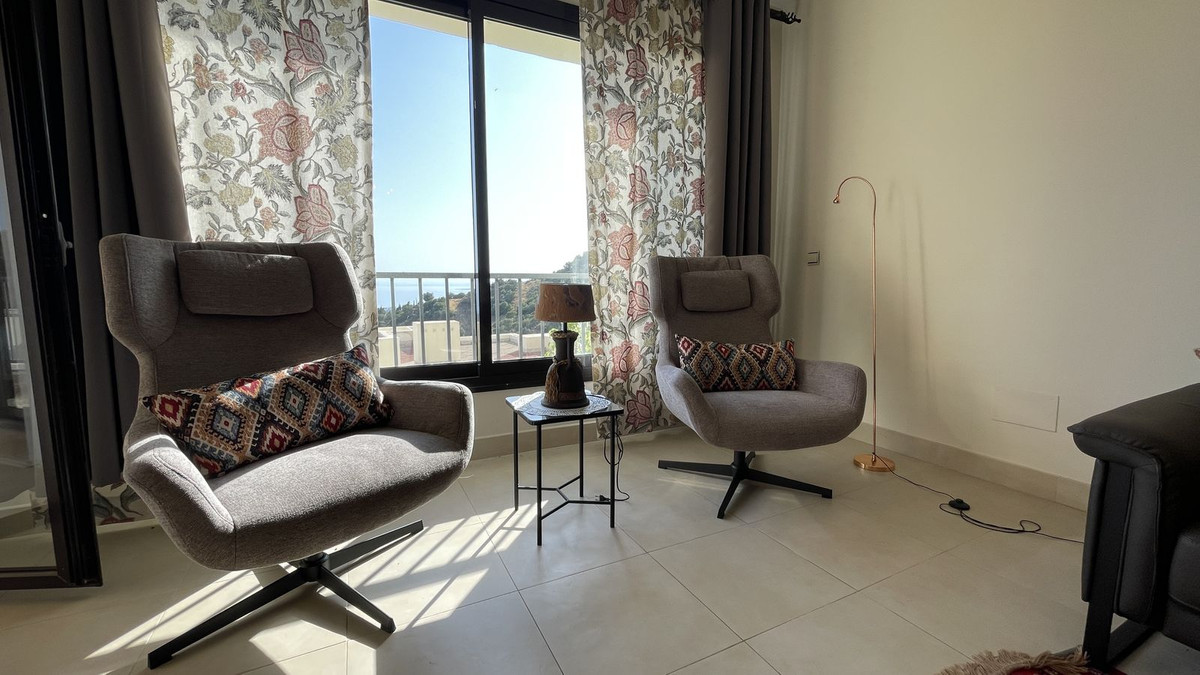 3 bedroom Apartments for sale in Altos de los Monteros – R5127391