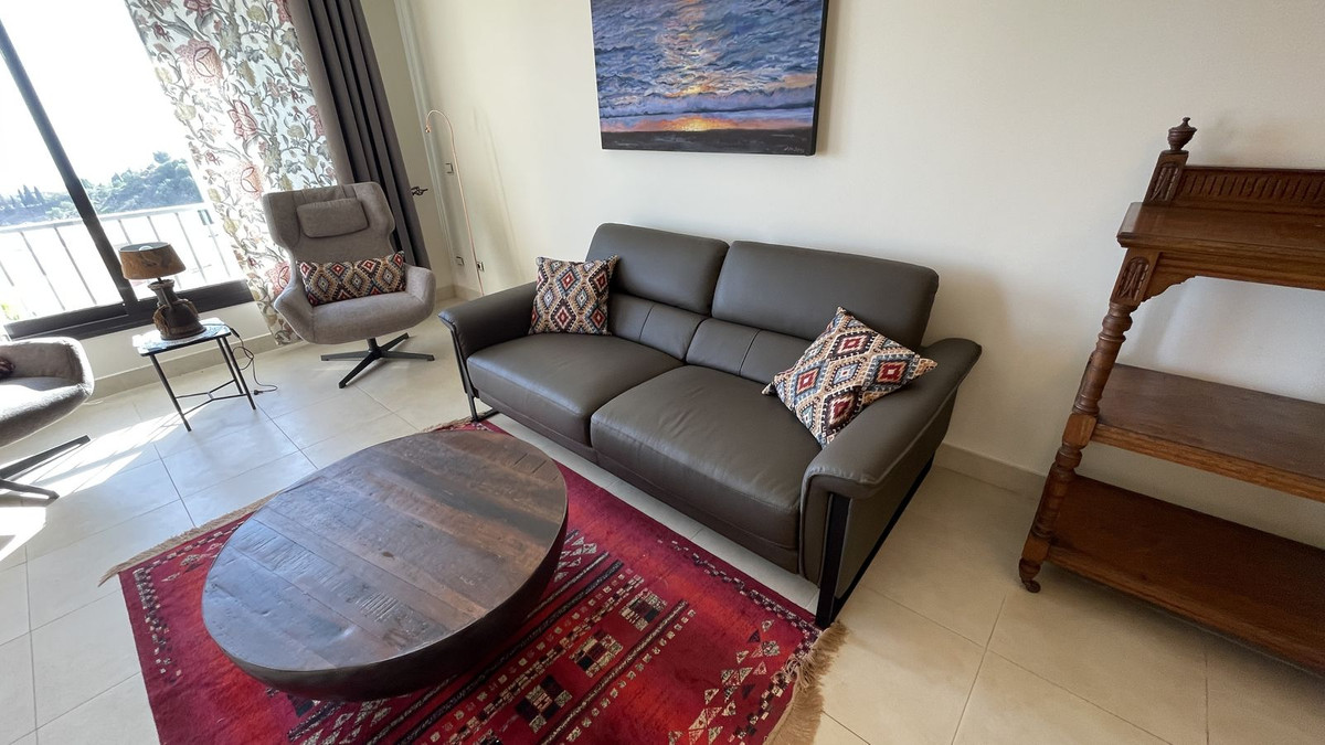 3 bedroom Apartments for sale in Altos de los Monteros – R5127391