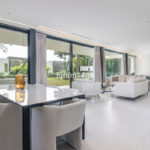 5 bedroom Villas for sale in Milla de Oro – R4681408