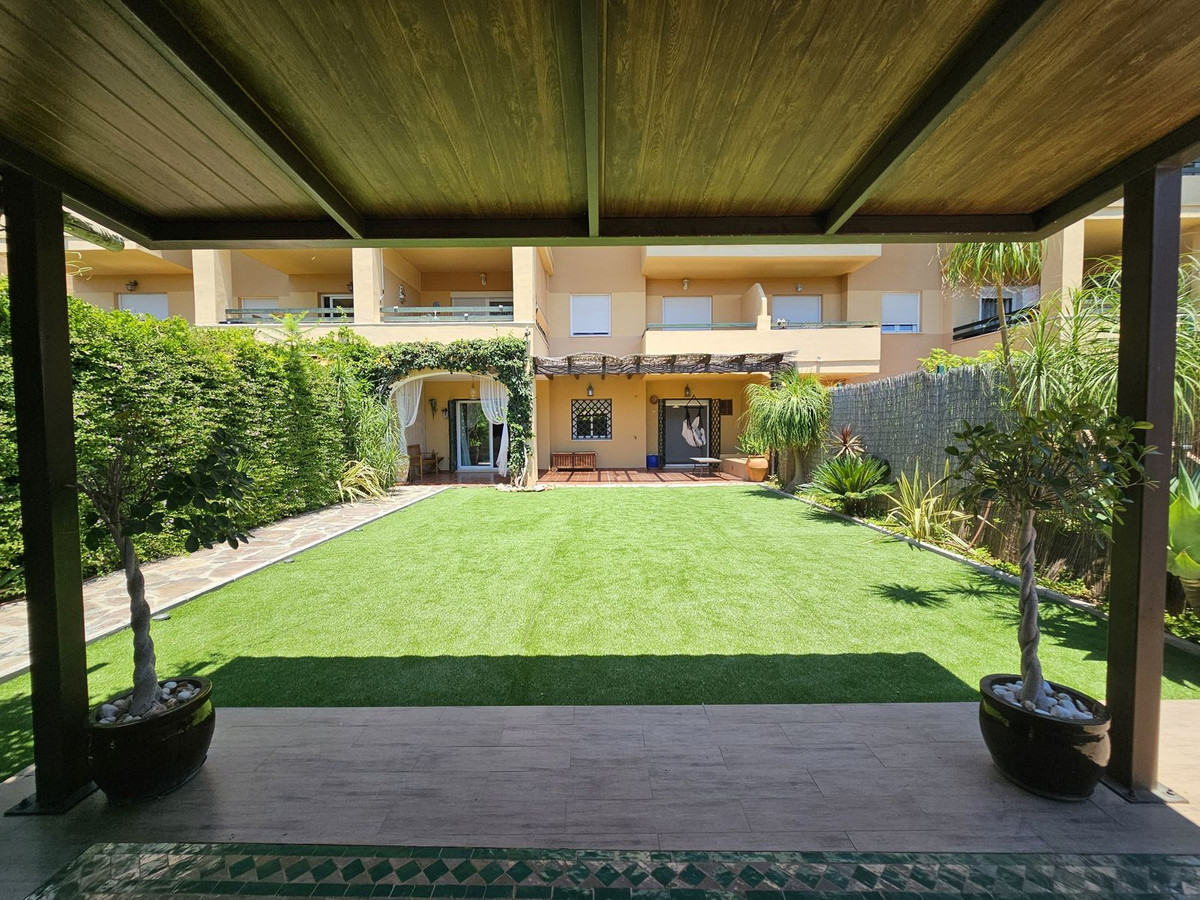 Apartamentos de 2 dormitorios en venta en Selwo – R5080735