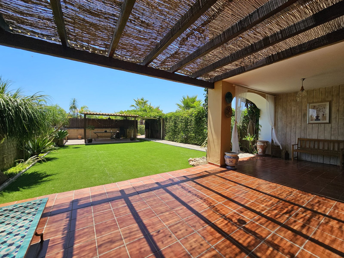 Apartamentos de 2 dormitorios en venta en Selwo – R5080735